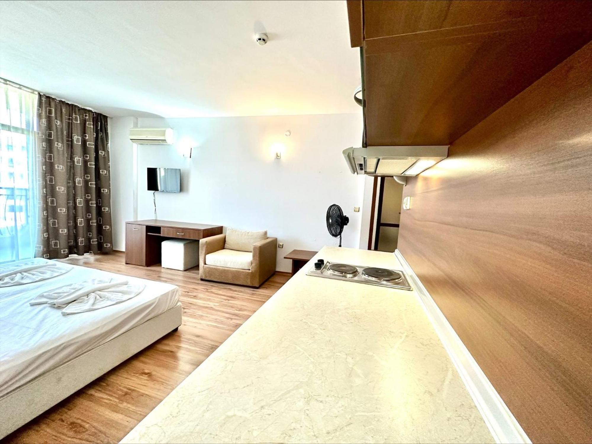 Grenada - Menada Apartments Pantai Sunny Bilik gambar