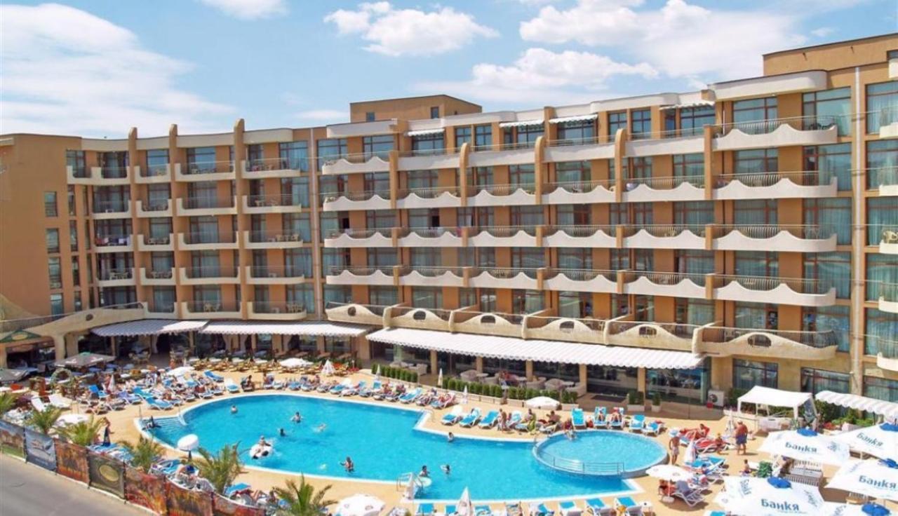 Grenada - Menada Apartments Pantai Sunny Luaran gambar